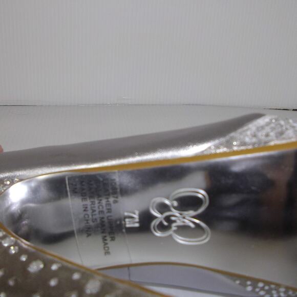 NWT Mariah Carey Pewter Leather Rhinestones 5" Stiletto Heel Pumps 7M - Picture 6 of 10